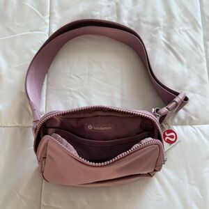 Lululemon Everywhere Belt Bag